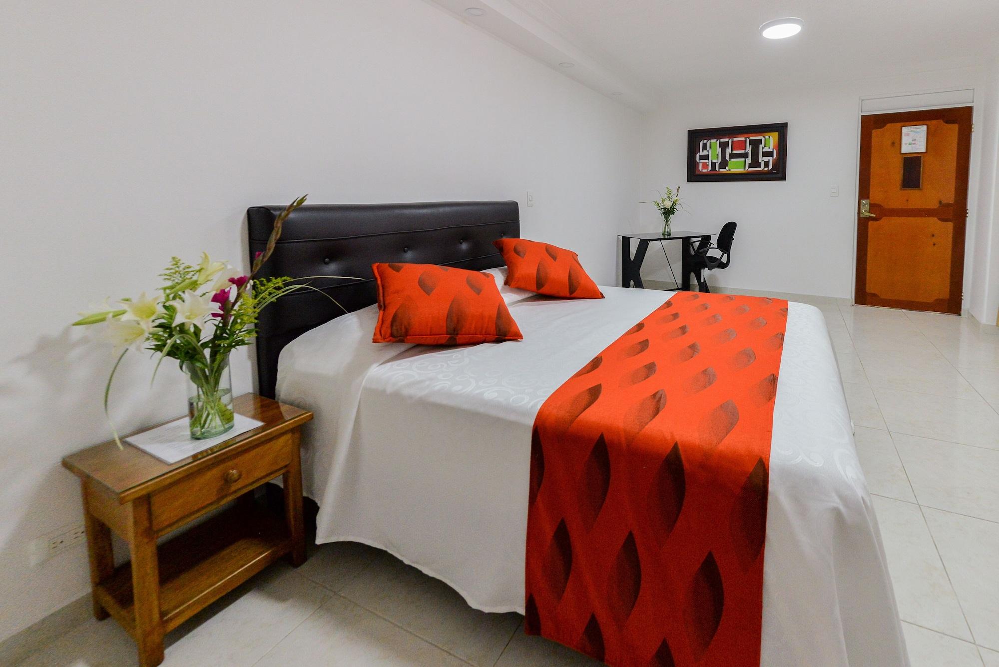 Hotel La Luna Santiago de Cali Экстерьер фото