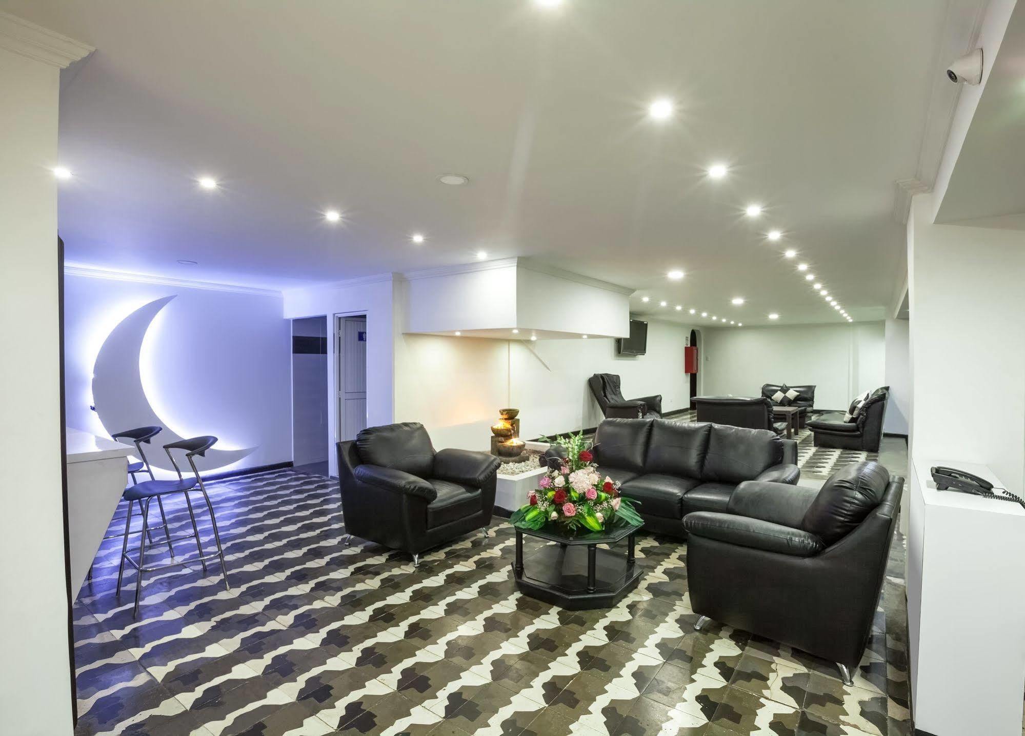 Hotel La Luna Santiago de Cali Экстерьер фото
